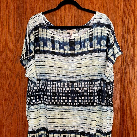 Women's Plus Top - Picture 1 of 3